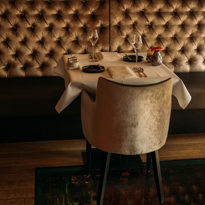 Sfeervol interieurdetail van restaurant Doyy in Eindhoven